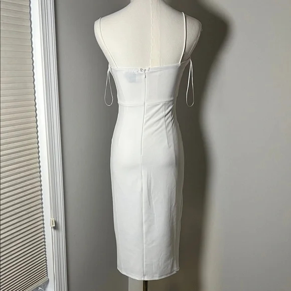 Hello Molly Elegant White Midi Dress - Picture 3 of 4
